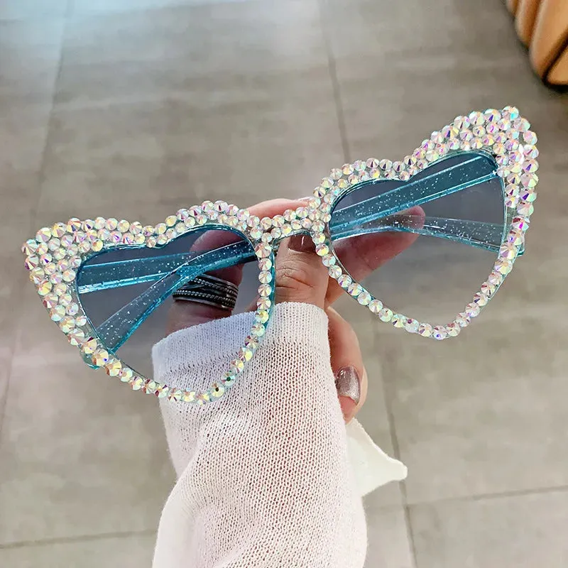 Ashore Shop Women New Luxury Diamond Sunglasses Large Heart Shape Ultraviolet Sun Glasses for Ladies Unisex Large Frame Hip Hop 