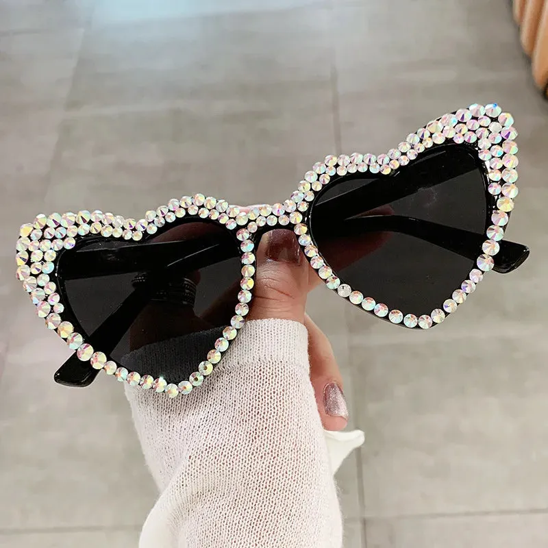 Ashore Shop Women New Luxury Diamond Sunglasses Large Heart Shape Ultraviolet Sun Glasses for Ladies Unisex Large Frame Hip Hop 