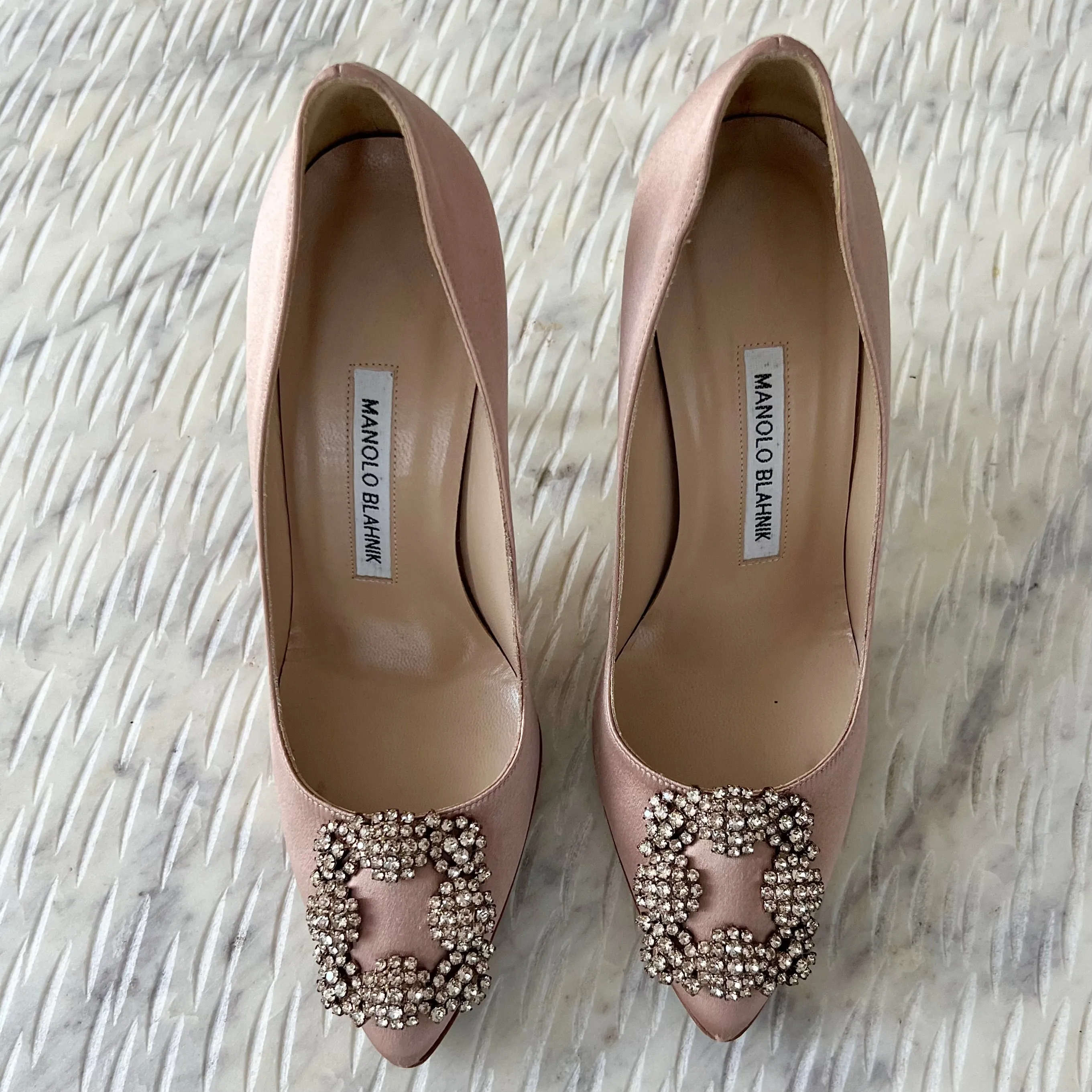 Manolo Blahnik Hangisi Heels