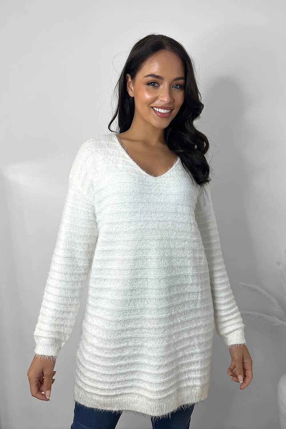 Ribbed Fluffy Knit V-Neck Longline Pullover