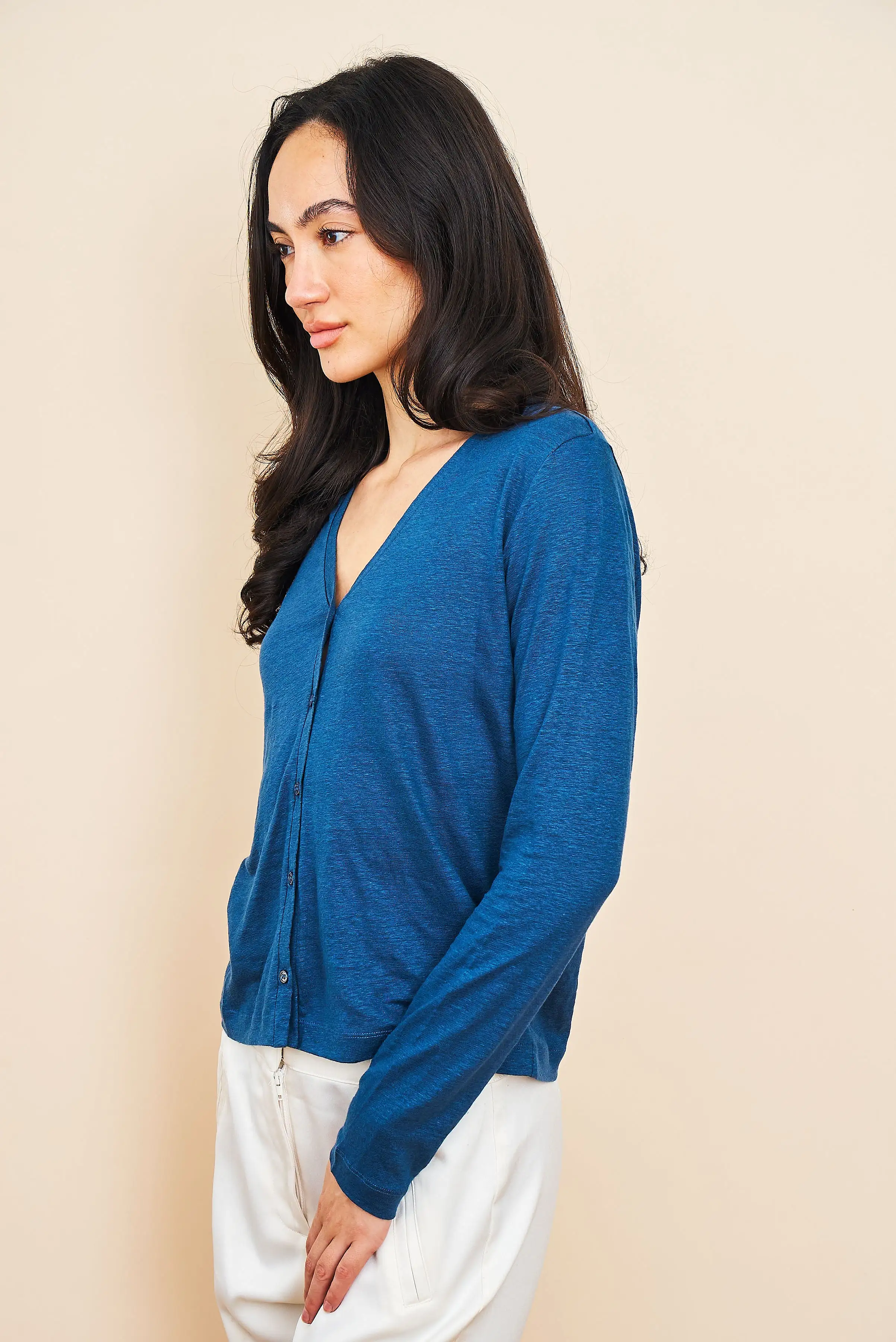 Stretch Linen V-Neck Cardigan in Bleu Taormina